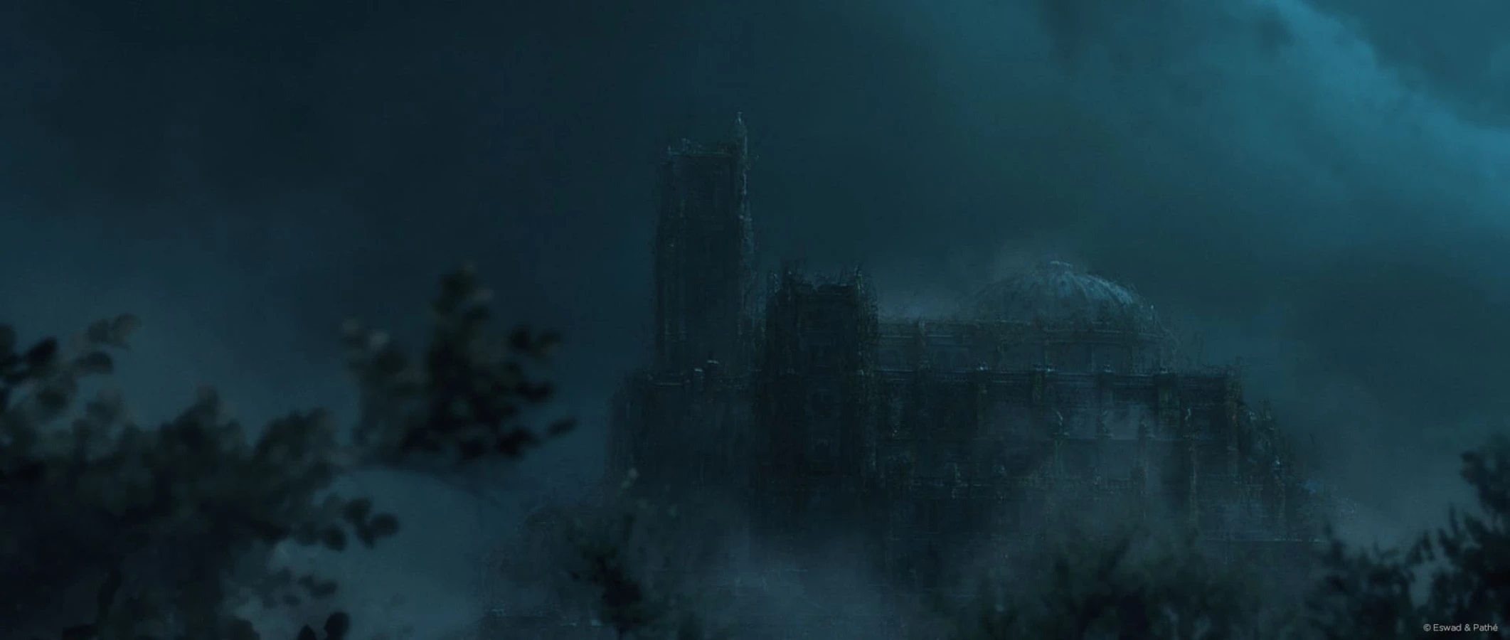 The beauty and the beast castle in nightly fog from Raynault vfx